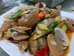 -四川小胡子海鲜(丁村万人海鲜广场店)