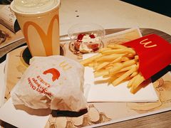 -麦当劳(龙洞店)