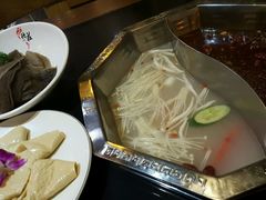 -重庆德庄火锅(体育中心店)