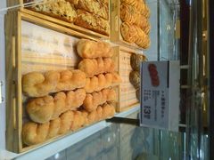 -华荣西饼屋(金禧店)