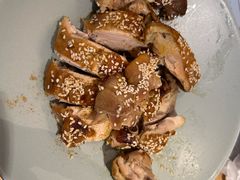 -蜜桃餐厅·伴山(湖滨商业街店)