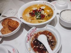 -渝是乎酸菜鱼·川渝小炒(新世界百货望京店)