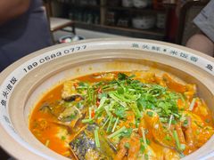 -魏铭鱼头捞饭(晋阳路店)