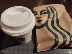 -星巴克臻选(南京金茂览秀城店)