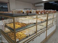 面包甜点陈列柜-爱德顺糕点食屋(利民道店)