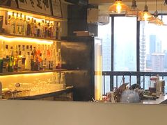 -Mx.cocktail bar