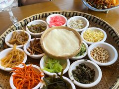 -包整·丝娃娃(一览甲秀楼风景店)