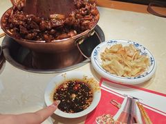 -老佛爷炭火蛙锅直营(清滨路总店)