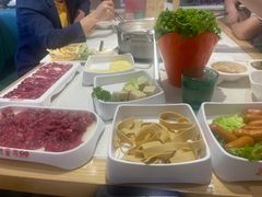 -浪里寻·臻牛养生牛肉火锅(方圆荟店)