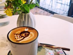 -潮一不贰·法式甜品·生日蛋糕·西式简餐(外滩店)