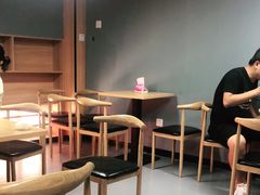 -香山胡记吴江路生煎(灵山路店)