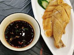 -侬佳蒸菜馆(听潮店)