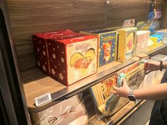 -泡泡玛特POPMART(国金街店)