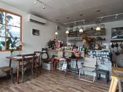 -In Cafe隐食研室