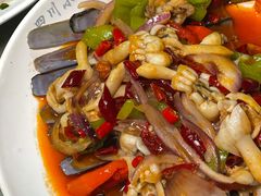 -四川小胡子海鲜(丁村万人海鲜广场店)