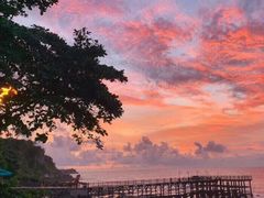 -松山湖南湖湾露营营地