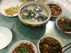 -天乐农家鱼头王(天目湖店)