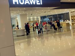 -华为授权体验店(中山公园来福士)