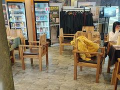 -逃脱反斗城沉浸剧情密室(阳光新业中心店)