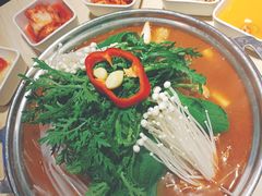 辣白菜脊骨火锅-韩香福脊骨汤锅(上杭路店)