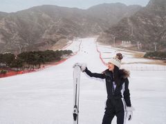 -石京龙滑雪场-停车场
