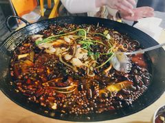 -鸿顺老铁锅美蛙鱼府(解放碑店)