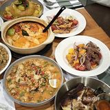 点了好几个招牌菜 都还可以 金不换炒饭是必点的哈！