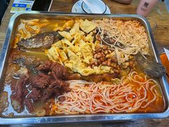 -在巷子里的烤肉店·螺蛳粉烤鱼·牛蛙(和美城店)