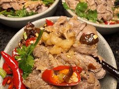 -三出山火锅(南京万象天地店)