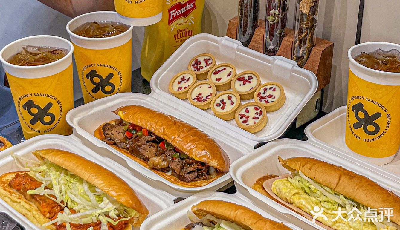 在杭州！！美式三明治🥪料好足。。。