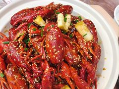 -肥肥虾庄·金牌油焖大虾(汉口城市广场店)