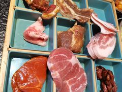 -烤路里·韩国品质自助烤肉(石路天虹4号店)