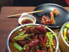 经典黄焖龙虾-红盔甲·小龙虾(天钥桥店)