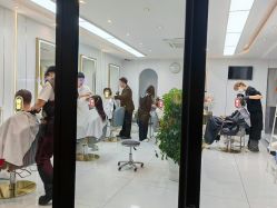 -阿三造型烫染•接发