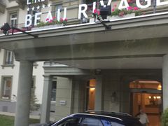 -因特拉肯贝乌里瓦奇大酒店