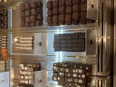 -VENCHI 闻绮(北京国贸商城店)