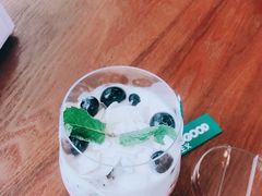 -星巴克(北京通州新光大中心店)