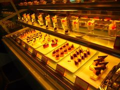-银鲨国际美食百汇(金牛万达广场店)
