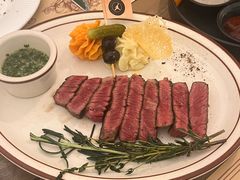 -Mark&Mars Restaurant