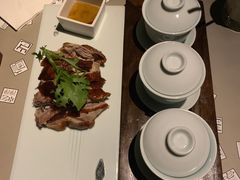 -穹六人间 people 6(岳阳路店)