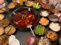 -渝井巷重庆老火锅(沈阳吉祥店)