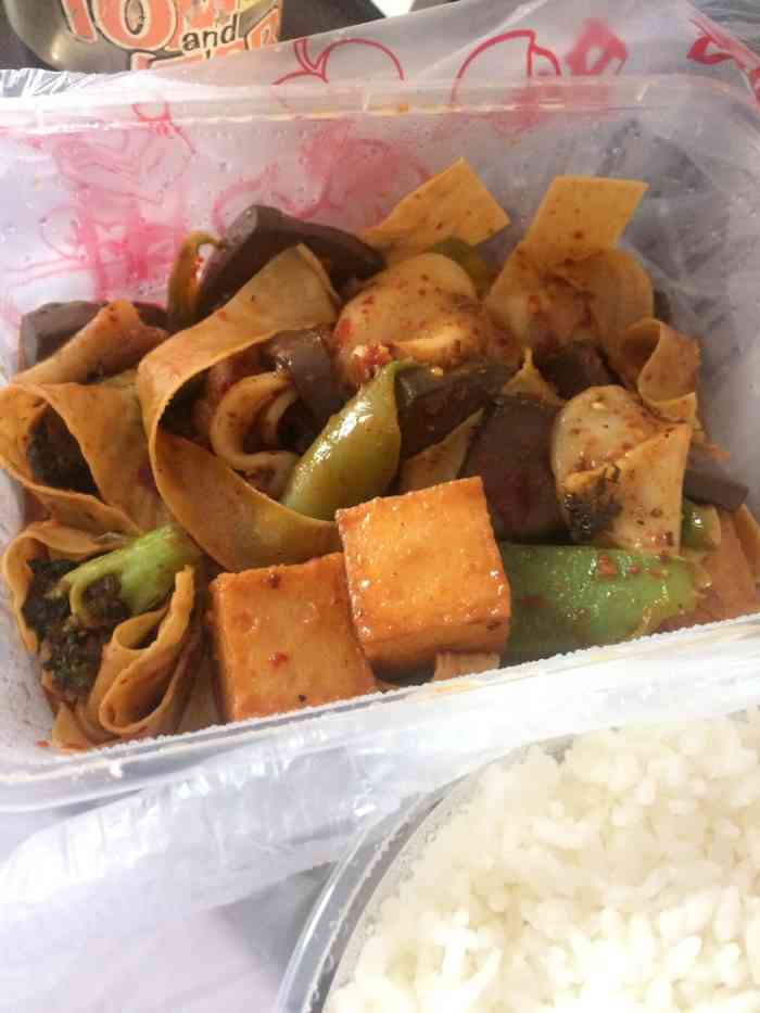 蜀山麻辣香锅-"点的双人套餐外卖,荤菜有虾,培根,脆皮肠.