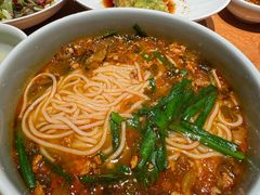 腾冲小锅米线-一坐一忘云南菜(北京skp店)