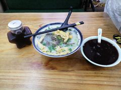 -鸭小妹鸭血粉丝(老门东店)