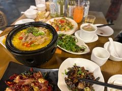 -隔壁老王·家常云南菜(花巷店)