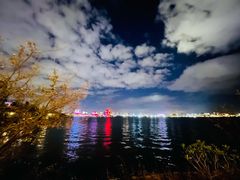 -上海滴水湖皇冠假日酒店