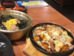 -肥肥虾庄·金牌油焖大虾(杨园滨江时代walk店)