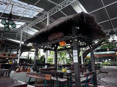 -Green Tree Rest. & Pub