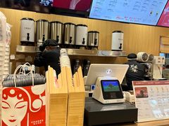 -霸王茶姬(大学城熙街店)
