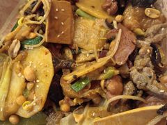 -红渡小香·牛肉麻辣香锅(车站南路店)